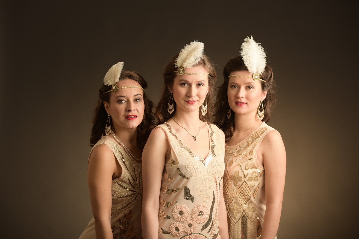 Hot Sisters & The Electroswing Orchestra