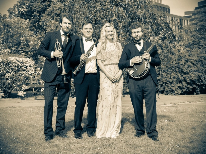 OUTDOOR TERRACE OPENING:Roaring Wild Cats Prague